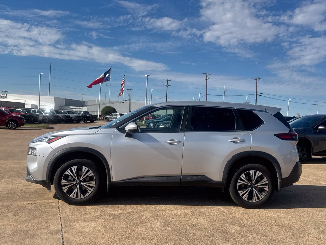 Certified 2023 Nissan Rogue SV FWD image 17