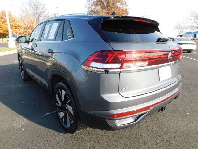 Used 2025 Volkswagen Atlas Cross Sport SE image 9