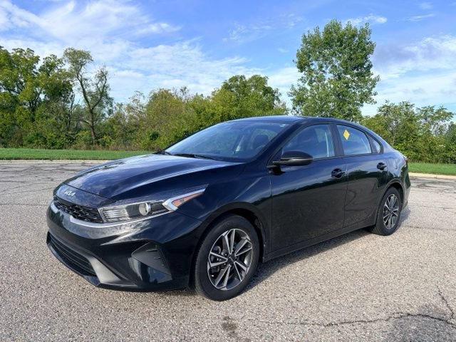 Certified 2023 Kia Forte LXS w/ LXS Technology Package FWD video 1