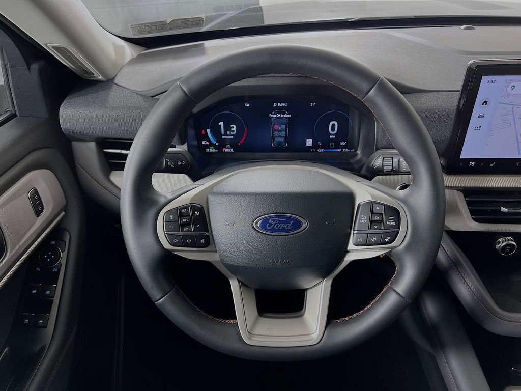 Used 2025 Ford Explorer Active image 15