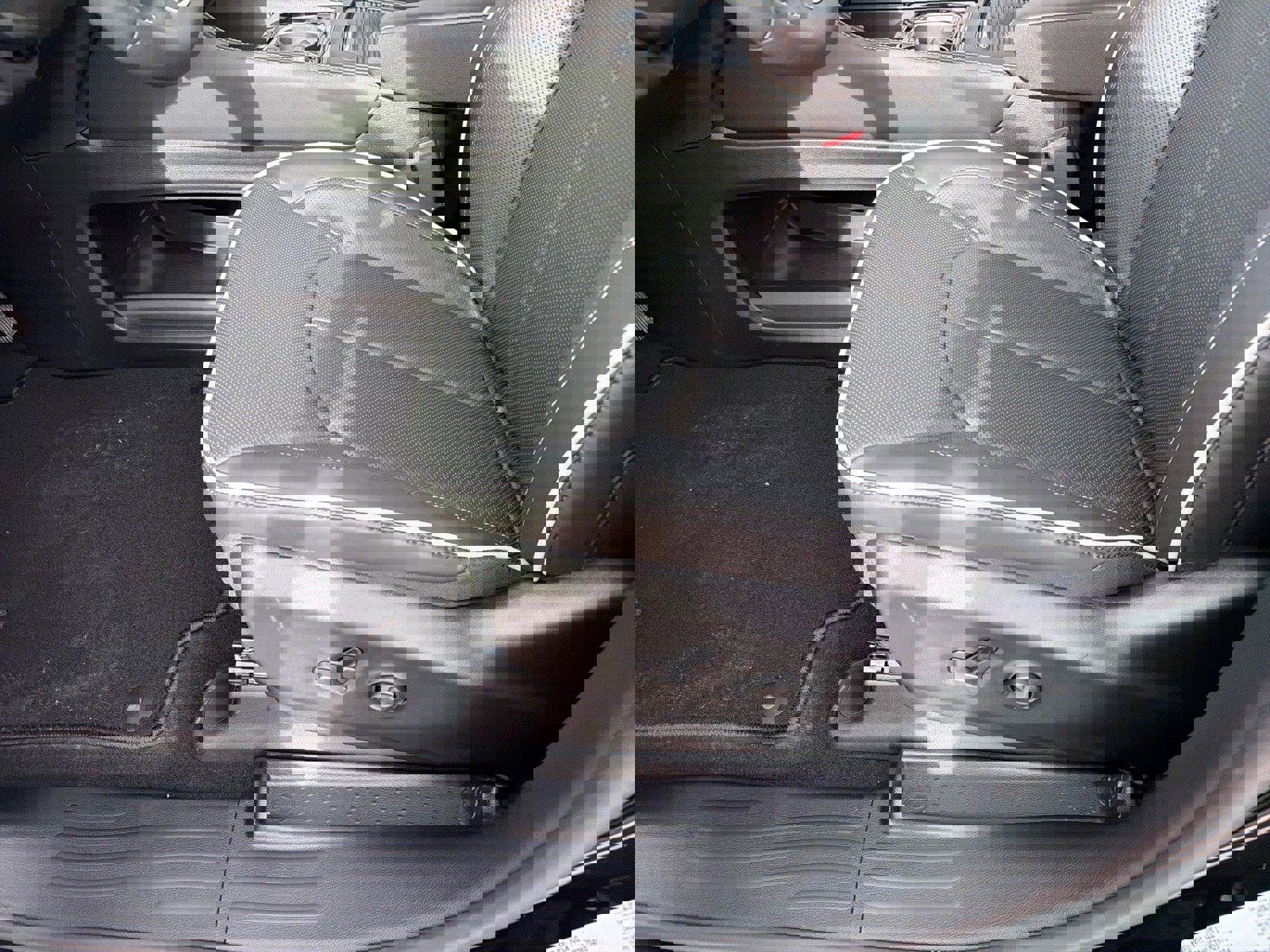 New 2026 Chrysler Pacifica Limited image 11