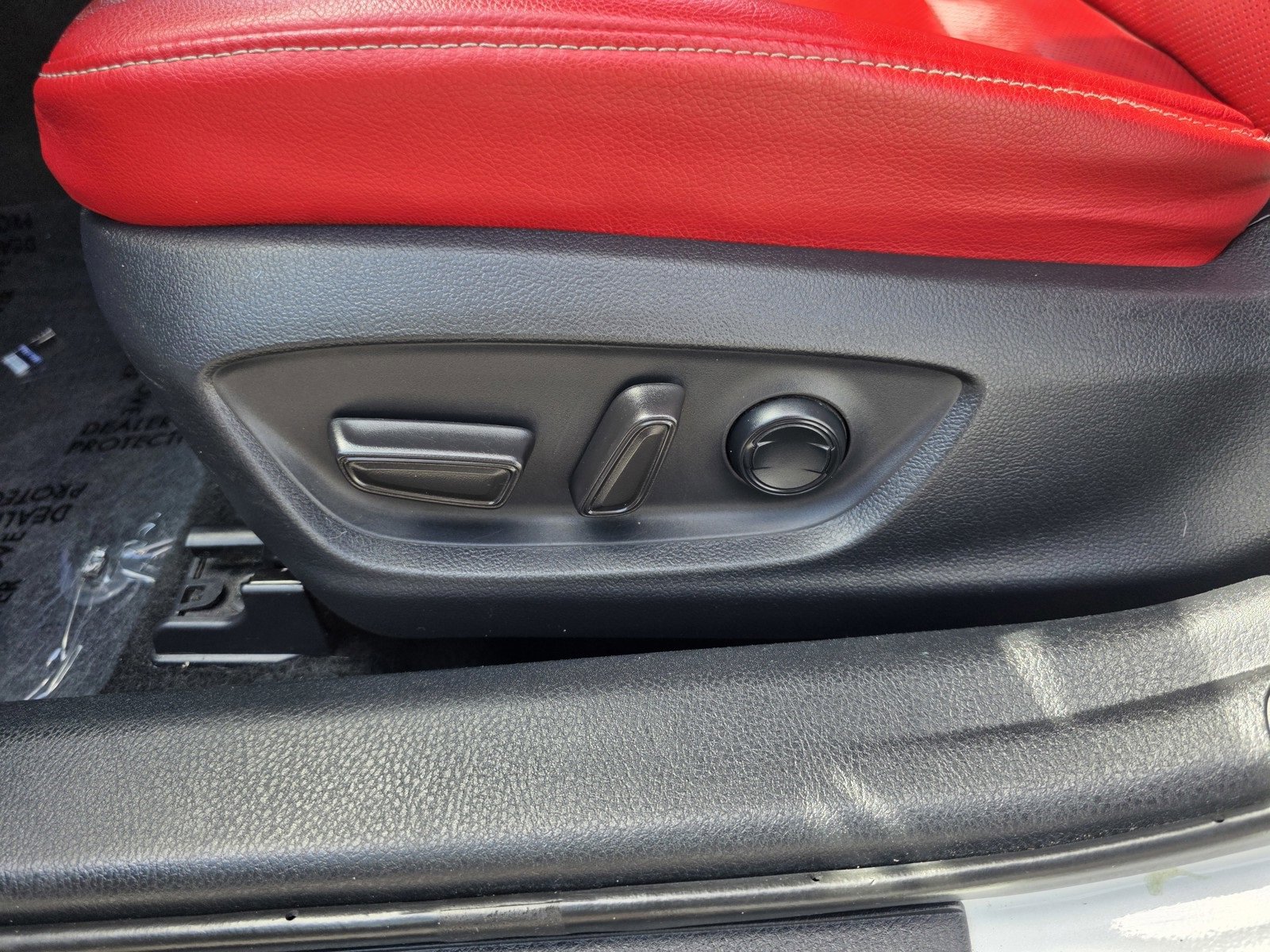 Used 2019 Toyota Camry XSE image 23