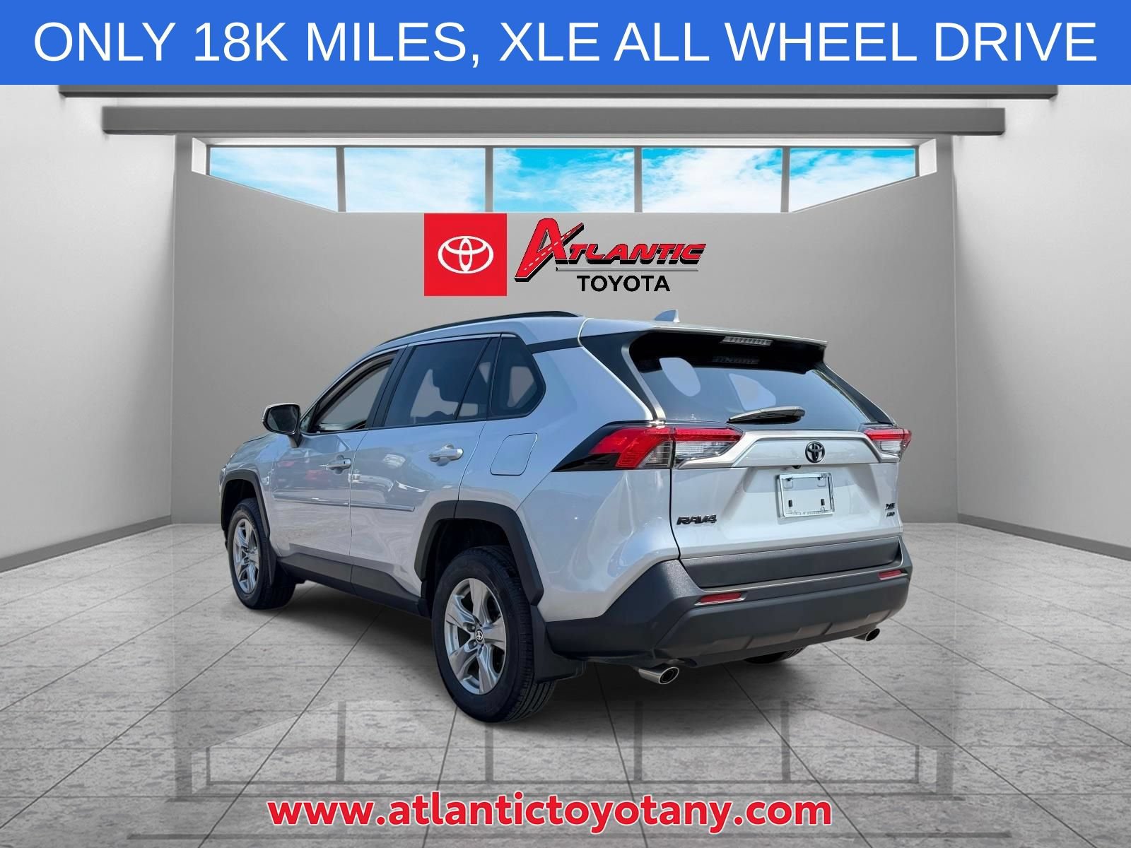 Used 2024 Toyota RAV4 XLE AWD/4WD image 6