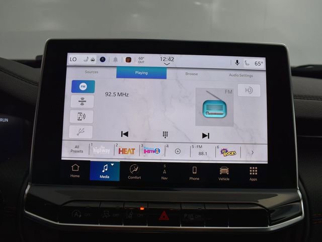 New 2026 Jeep Compass Trailhawk w/ Sun, Sound & Navigation Group AWD/4WD image 19