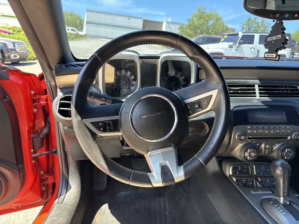 Used 2010 Chevrolet Camaro LT RWD image 14