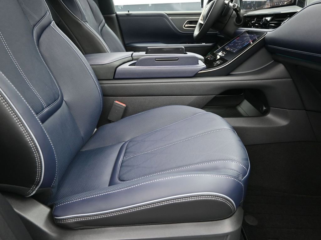 New 2026 INFINITI QX80 4WD w/ Sport Exterior Package image 26