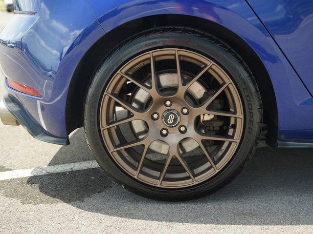 Used 2019 Volkswagen Golf R 4-Door AWD/4WD image 40