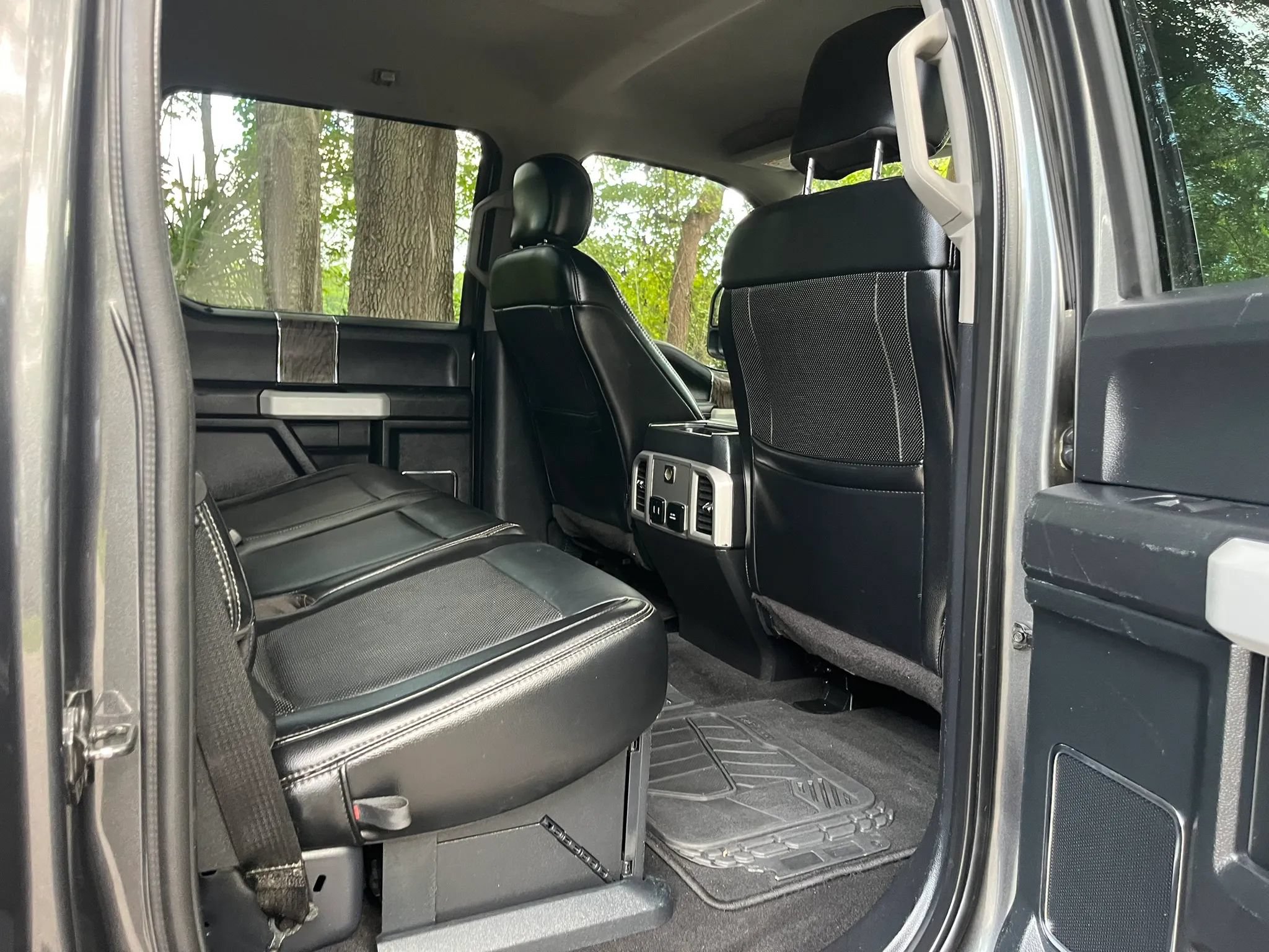 Used 2019 Ford F250 Lariat AWD/4WD image 19