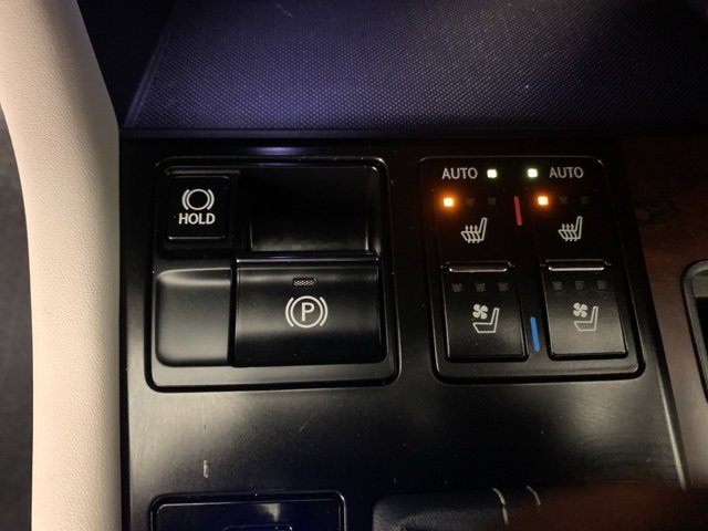 Used 2020 Lexus RX 450h AWD w/ Premium Package image 30