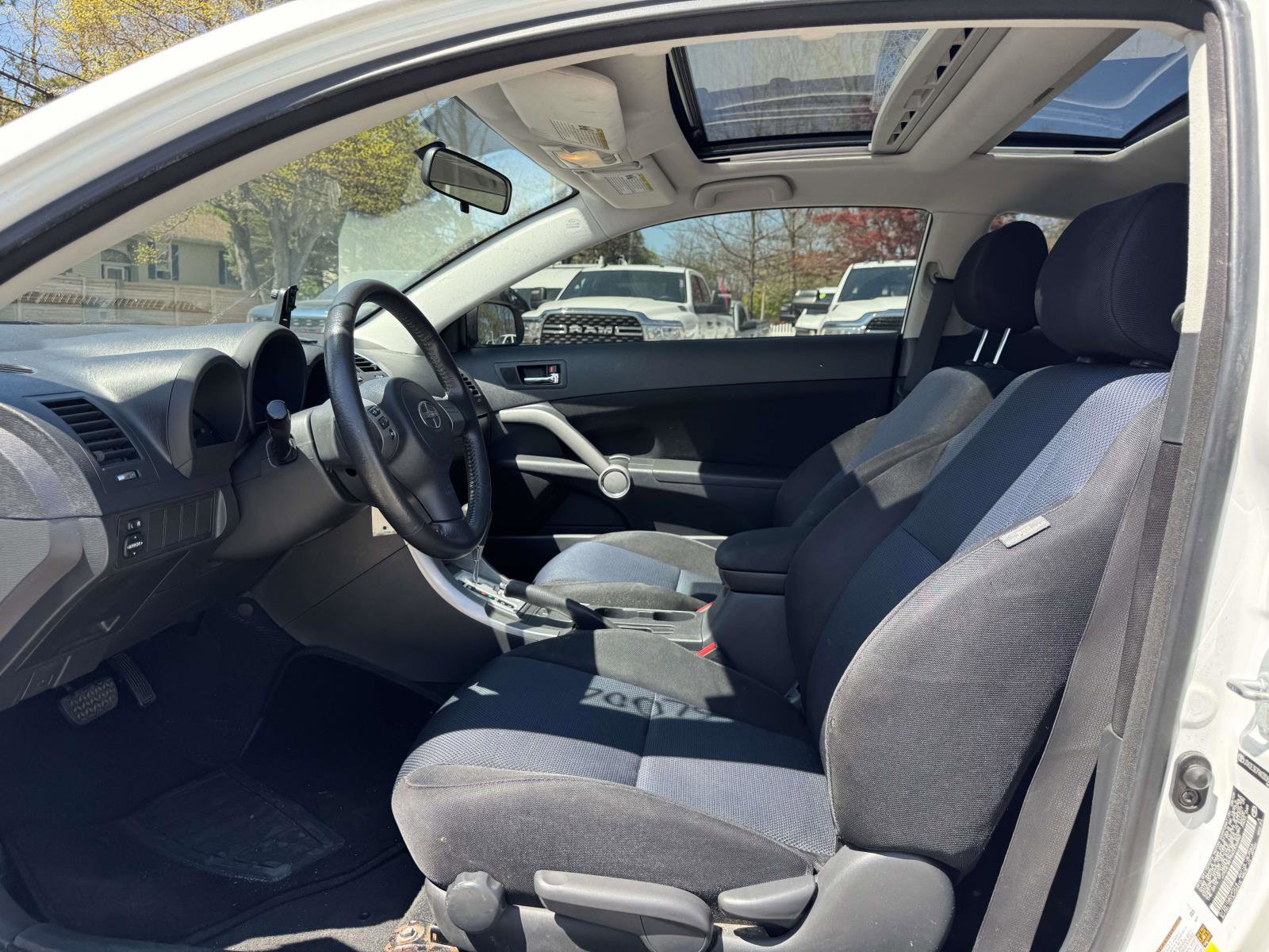 Used 2010 Scion tC FWD image 12