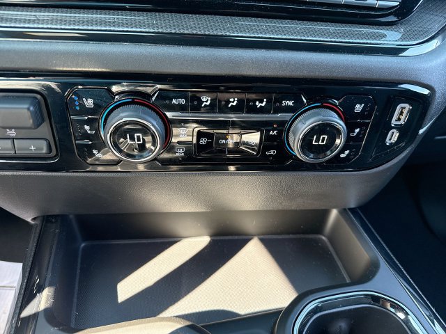 Used 2024 Chevrolet Silverado 1500 ZR2 w/ Technology Package AWD/4WD image 19