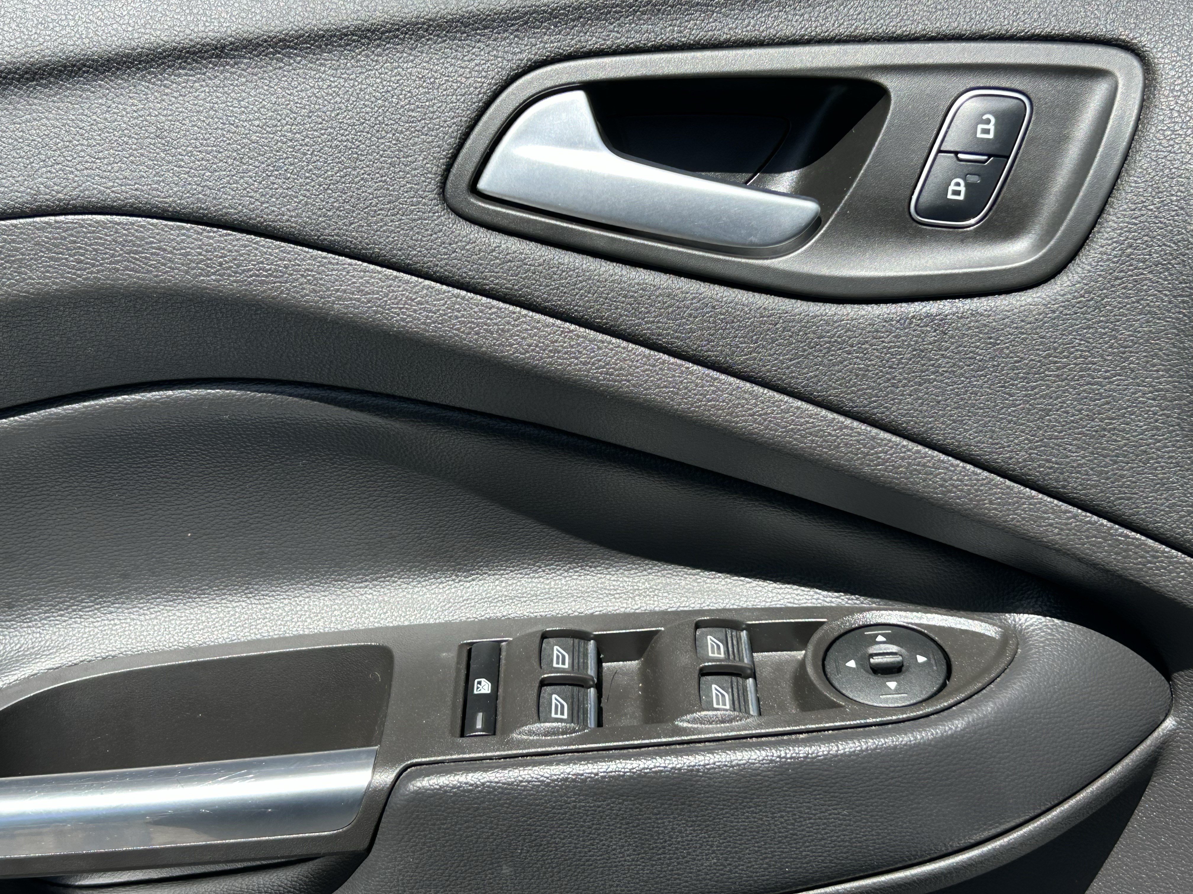 Used 2019 Ford Escape SE AWD/4WD image 19