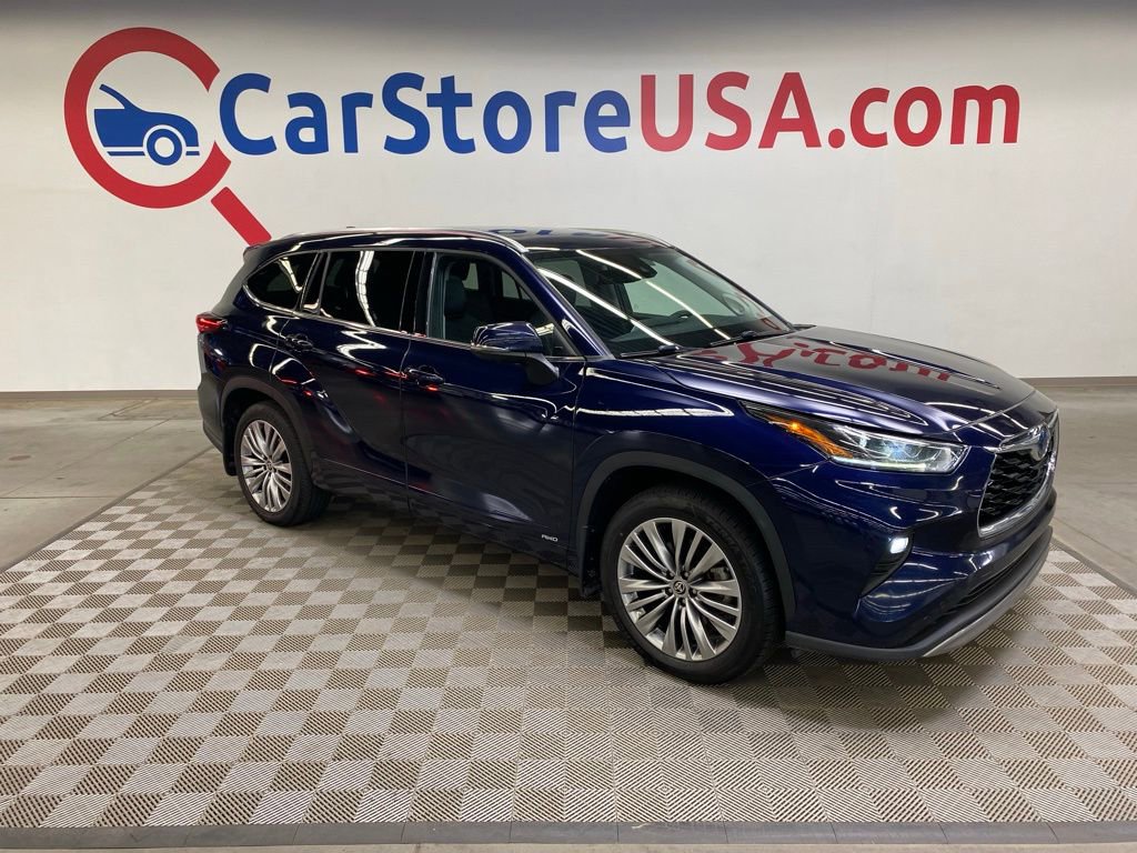Used 2022 Toyota Highlander Platinum video 1