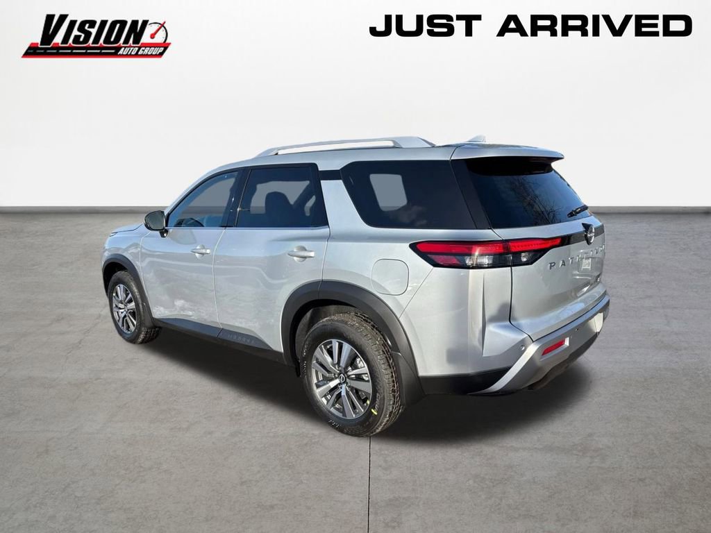 New 2025 Nissan Pathfinder SL image 7