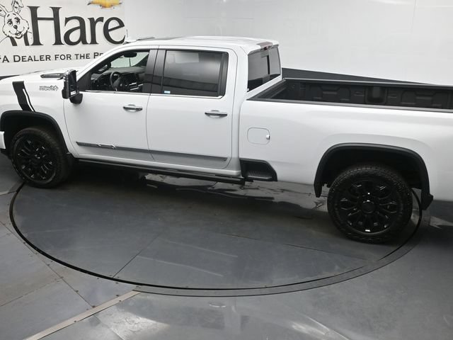 Used 2025 Chevrolet Silverado 2500 High Country w/ High Country Premium Package AWD/4WD image 39