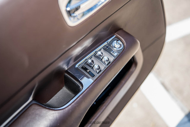 Used 2016 Rolls-Royce Wraith RWD image 33