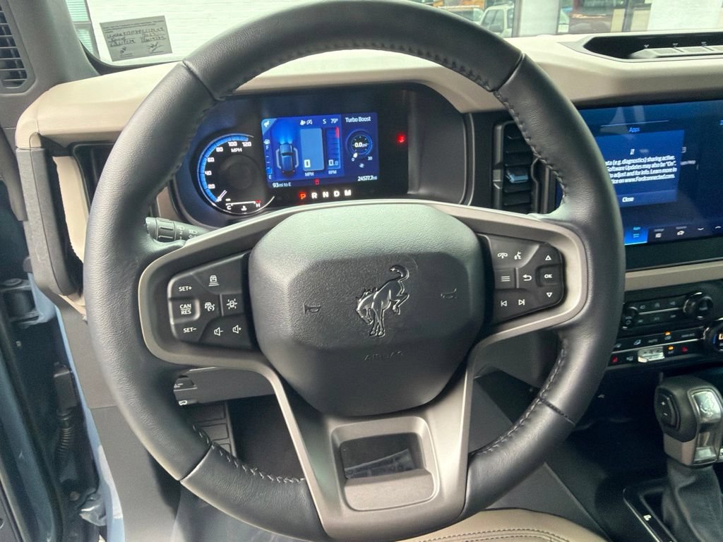 Used 2023 Ford Bronco Wildtrak AWD/4WD image 21