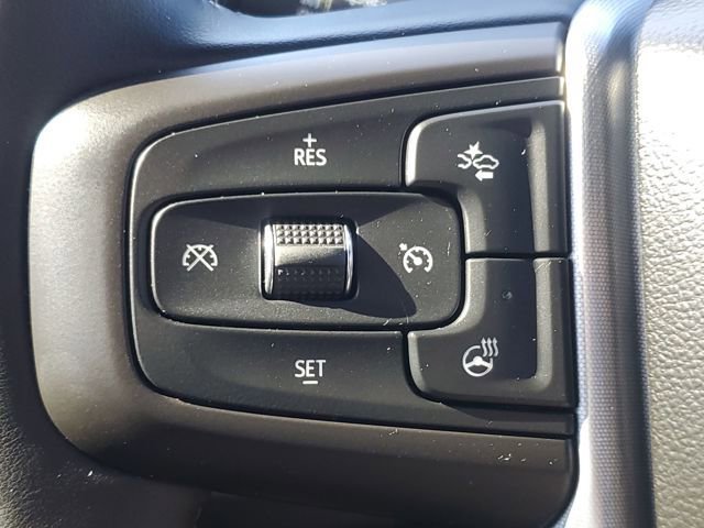 Used 2023 GMC Yukon SLT w/ SLT Luxury Package image 15