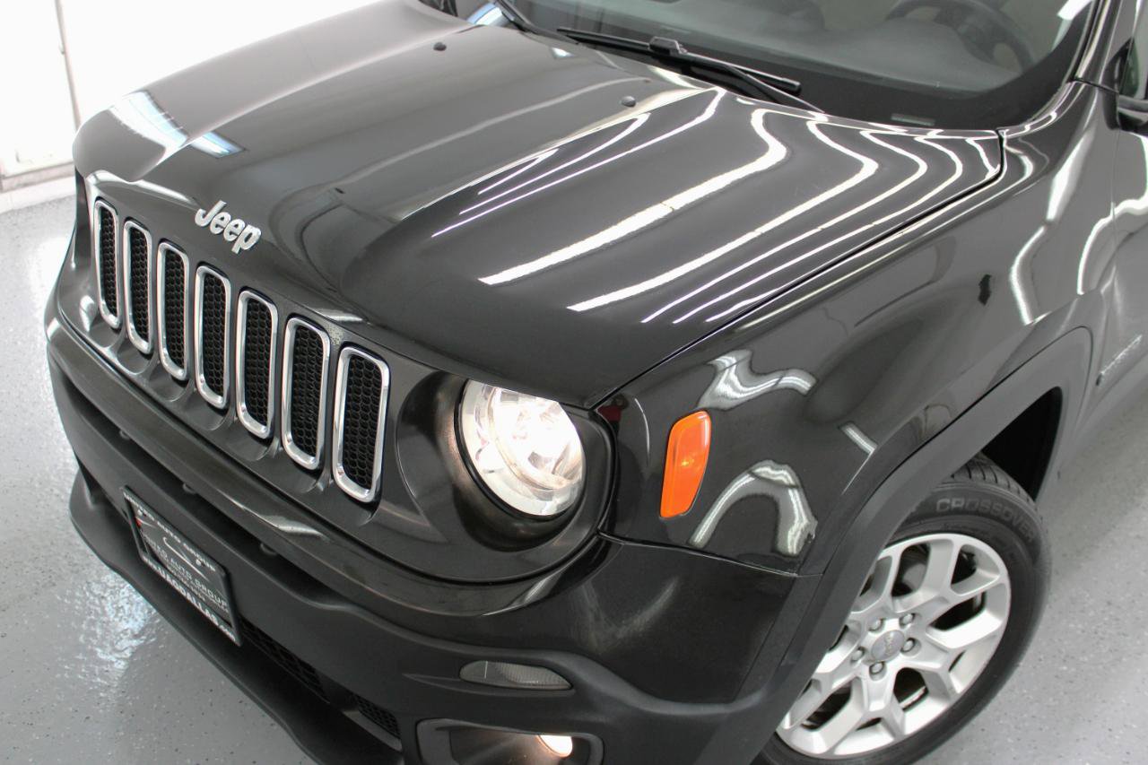 Used 2017 Jeep Renegade Latitude image 17