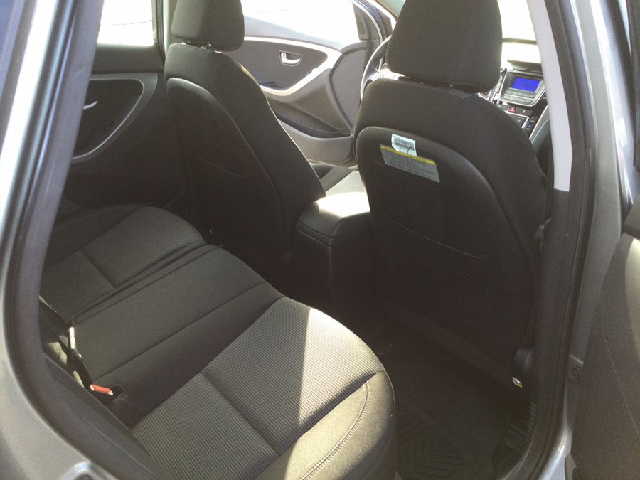 Used 2017 Hyundai Elantra GT image 13