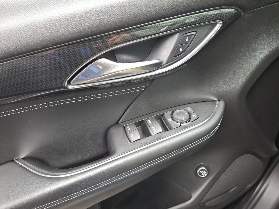 Used 2022 Buick Envision Preferred image 32