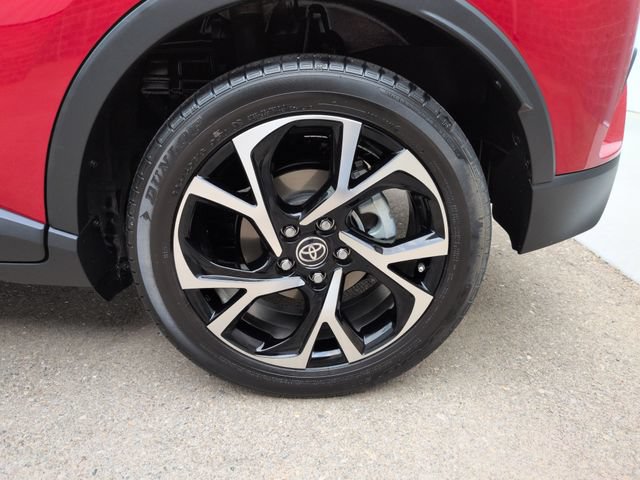 Used 2021 Toyota C-HR XLE FWD image 30