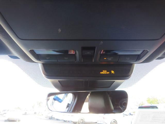 Used 2024 MAZDA MAZDA3 Hatchback w/Premium Plus Pkg image 28