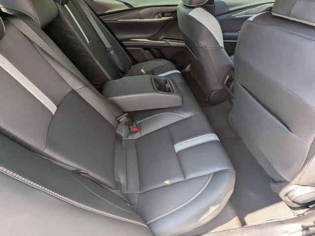 Used 2025 Toyota Camry SE w/ Convenience Package FWD image 14