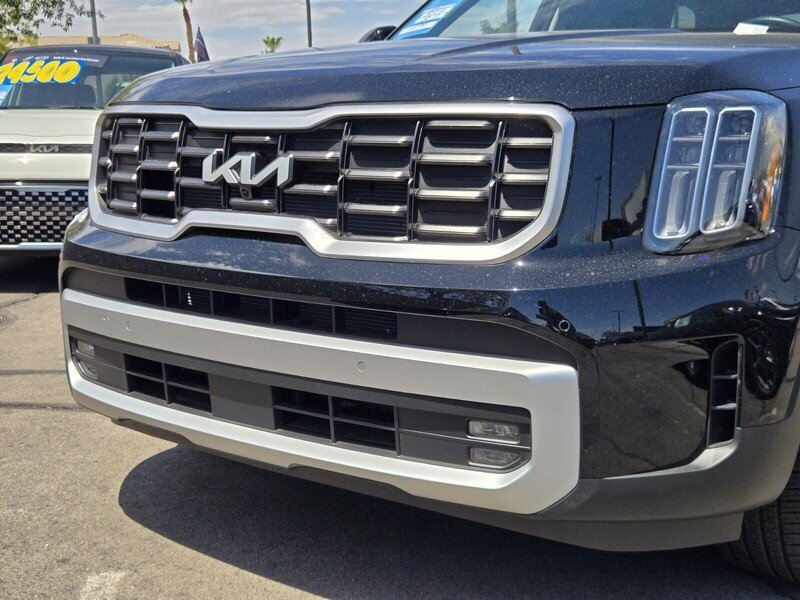 Certified 2025 Kia Telluride SX FWD image 9