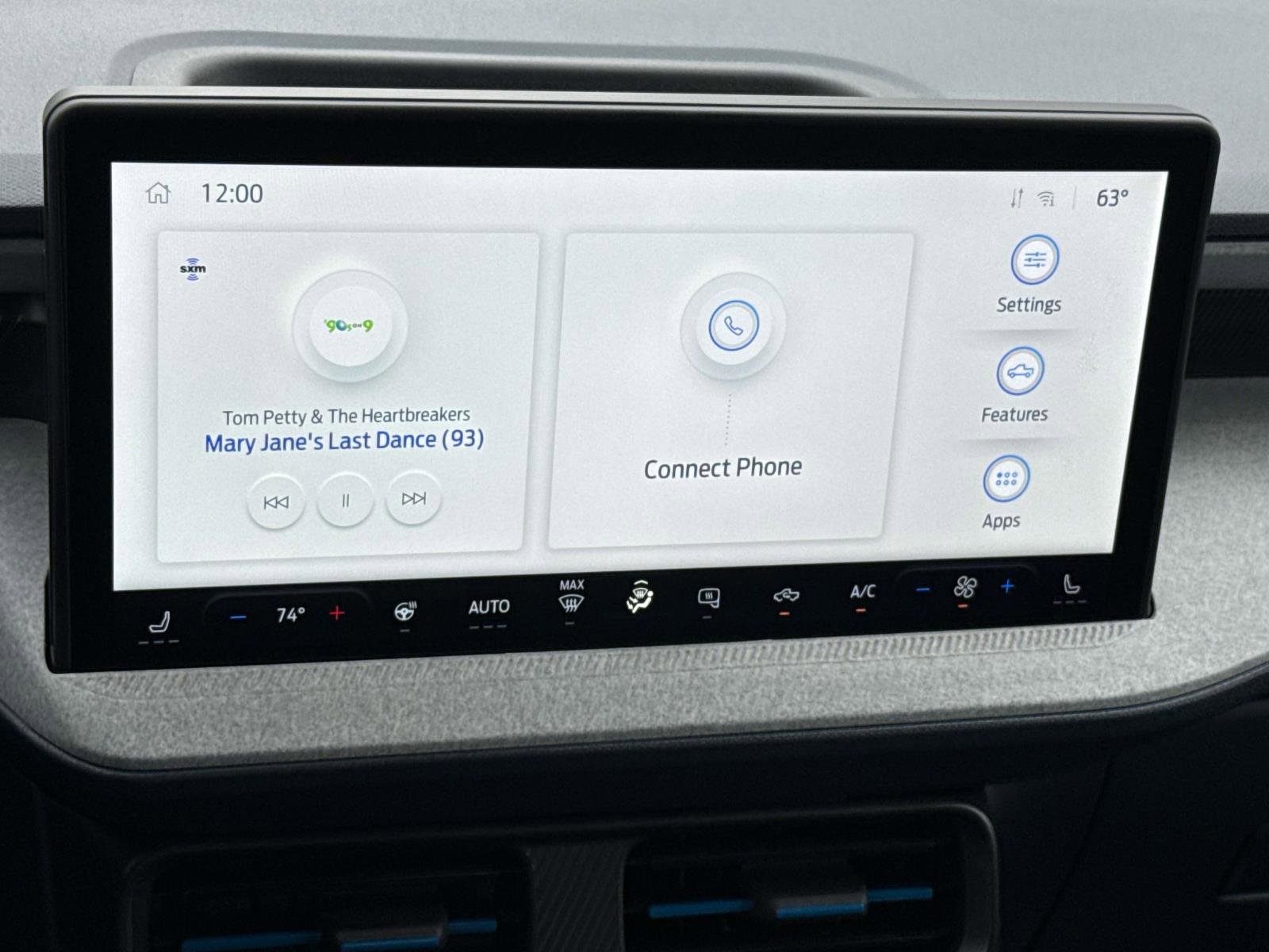 Used 2025 Ford Maverick XLT w/ XLT Luxury Package image 16