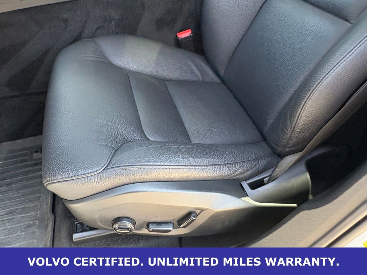 Certified 2023 Volvo XC60 B5 Plus w/ Climate Package image 29