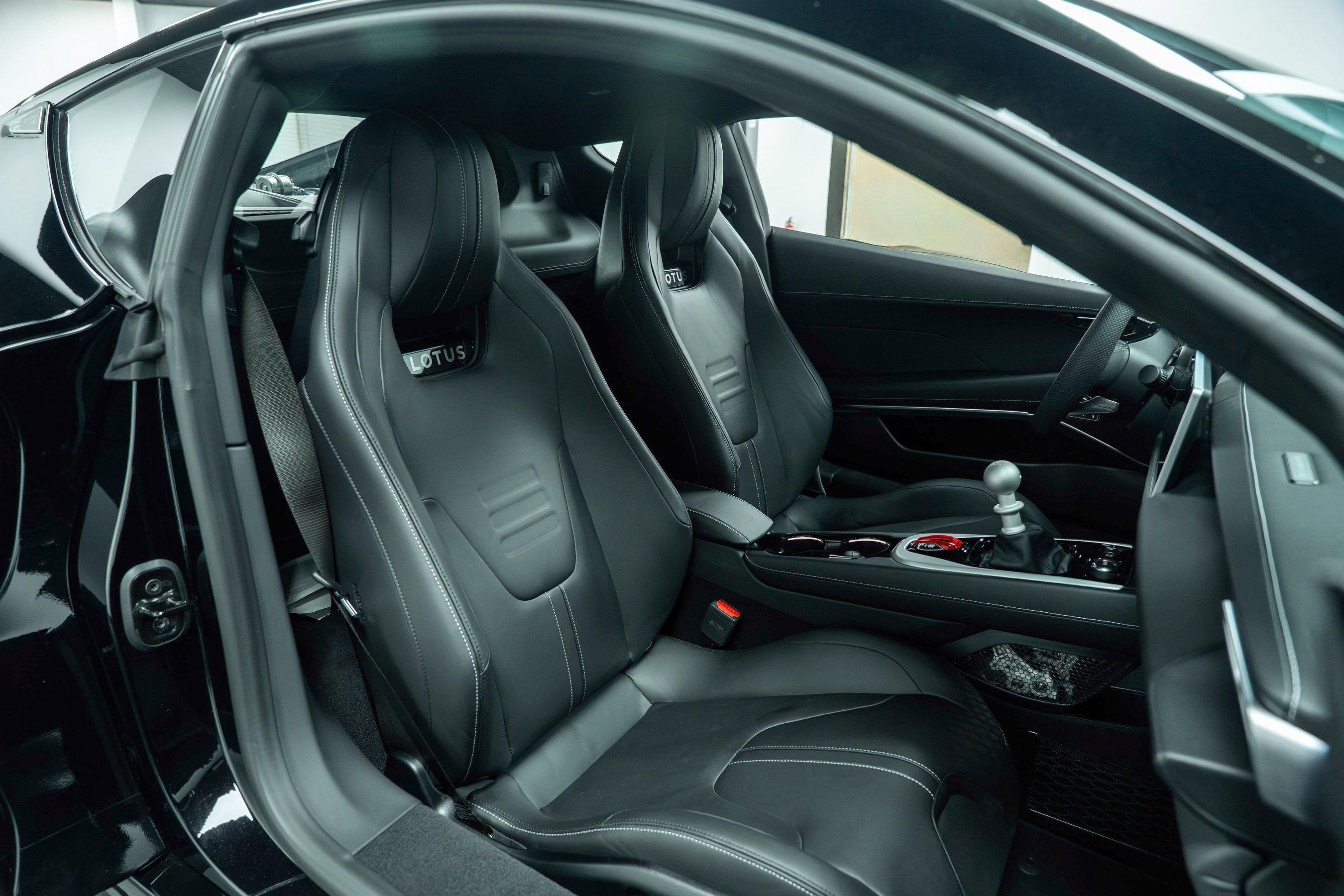 New 2025 Lotus Emira image 41