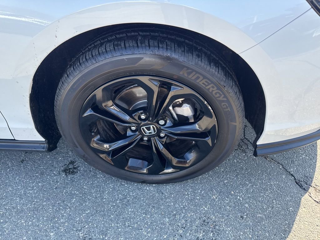 Used 2025 Honda Accord SE image 11