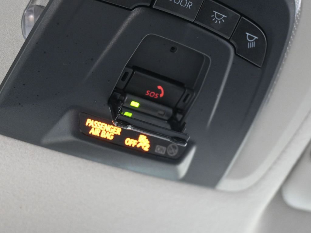 Used 2023 Toyota Corolla Cross LE image 24