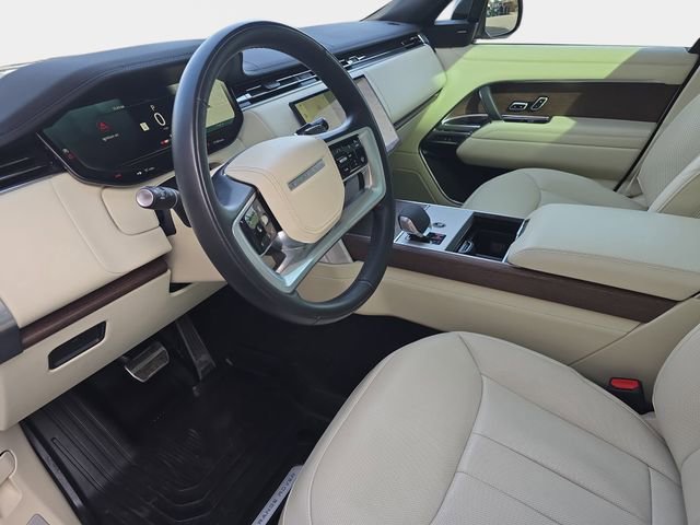 Certified 2024 Land Rover Range Rover SE image 16