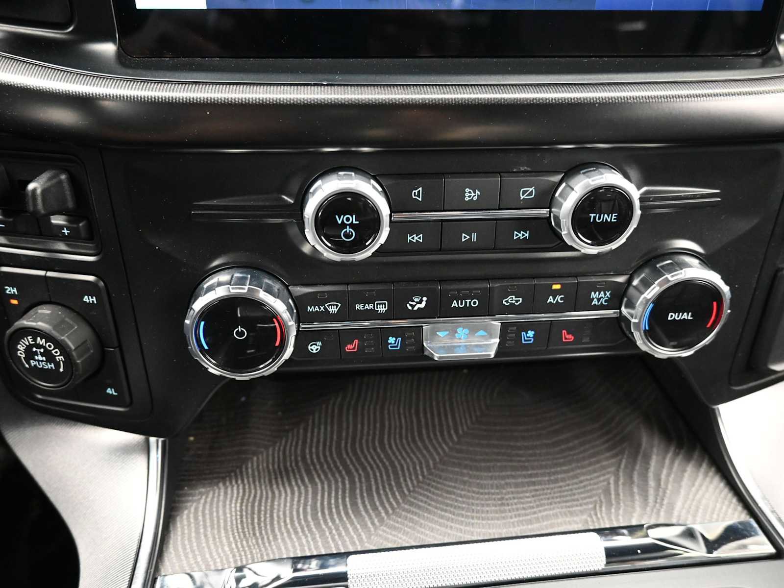 Used 2022 Ford F150 Platinum w/ Equipment Group 701A High image 24