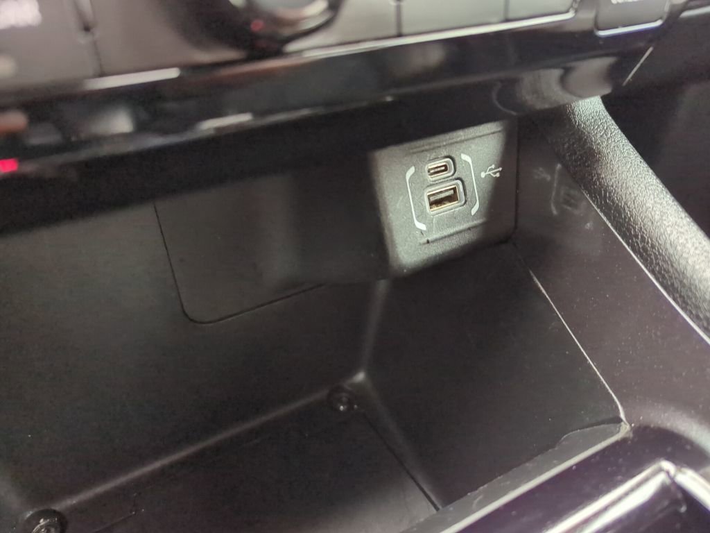 Used 2024 Jeep Compass Latitude image 18