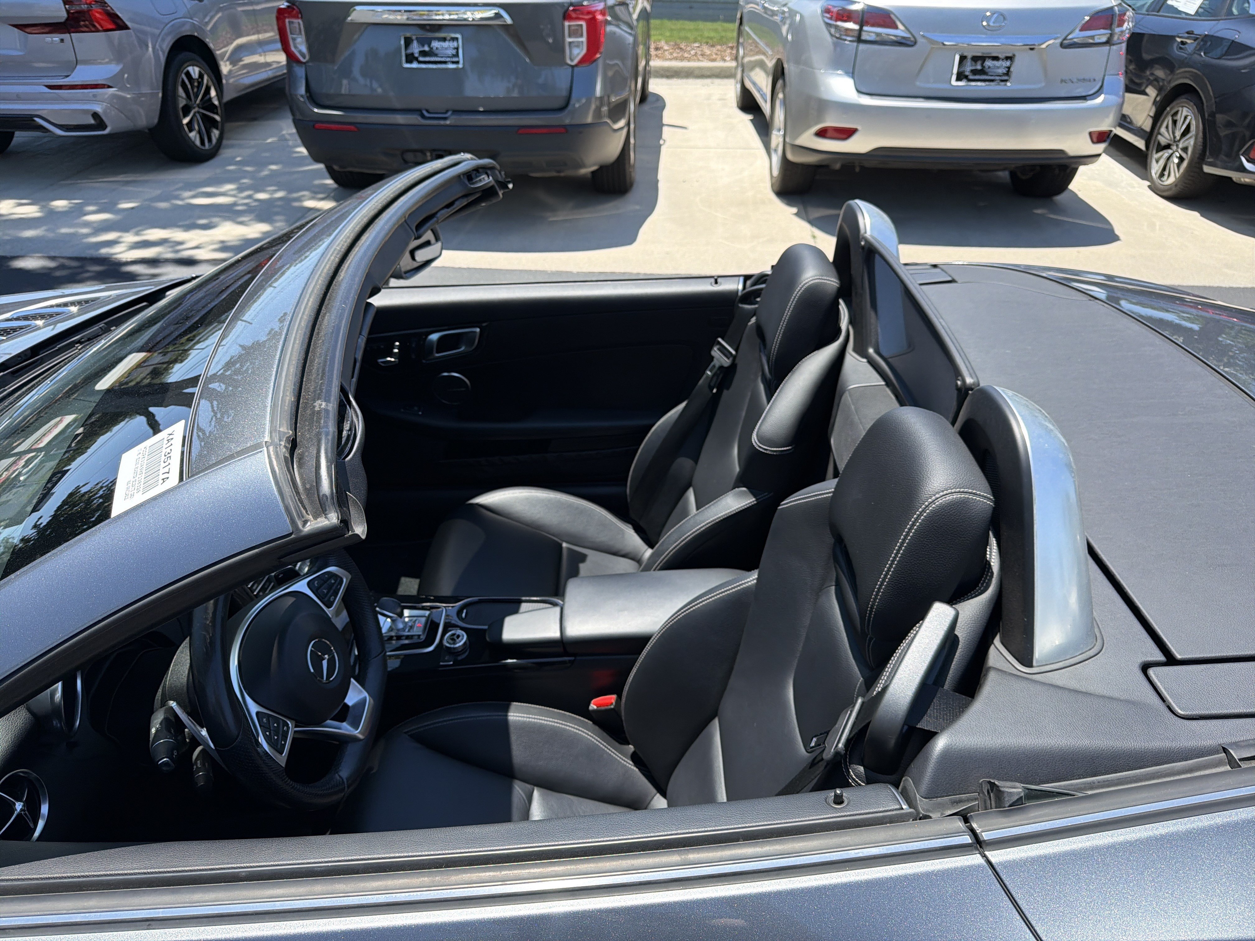 Used 2017 Mercedes-Benz SLC 300 image 28
