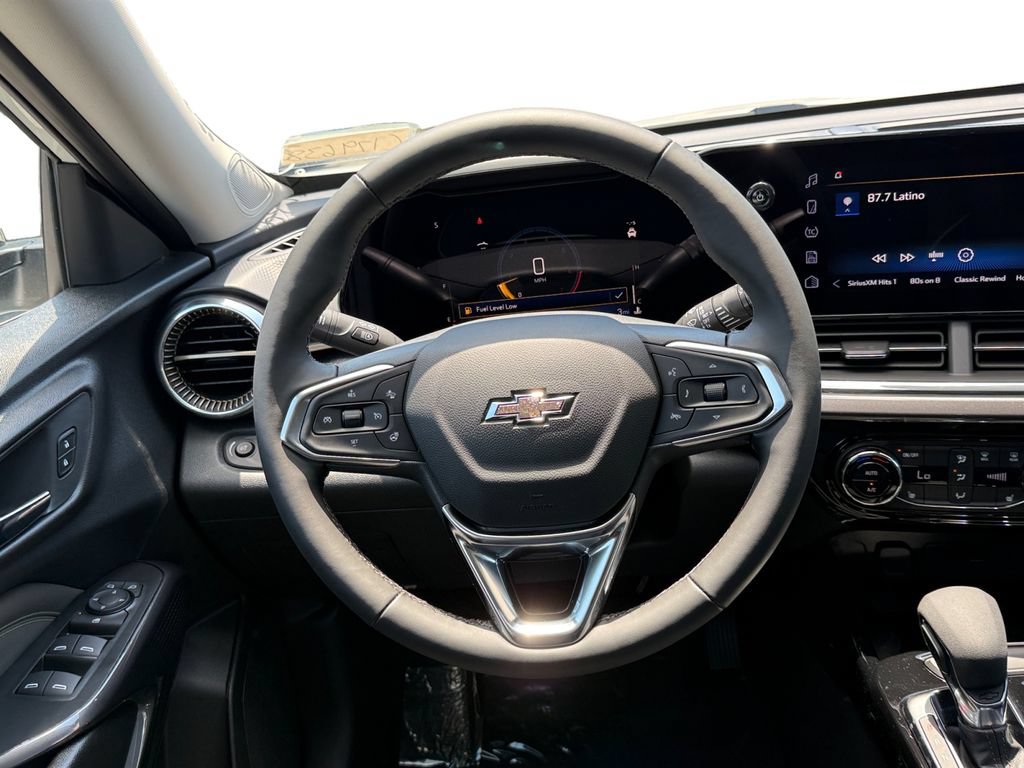 New 2026 Chevrolet Trax ACTIV w/ Sunroof Package FWD image 12