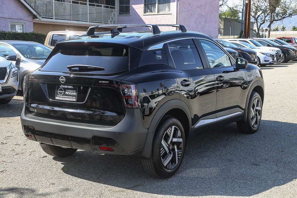 Used 2026 Nissan Kicks SV FWD image 8
