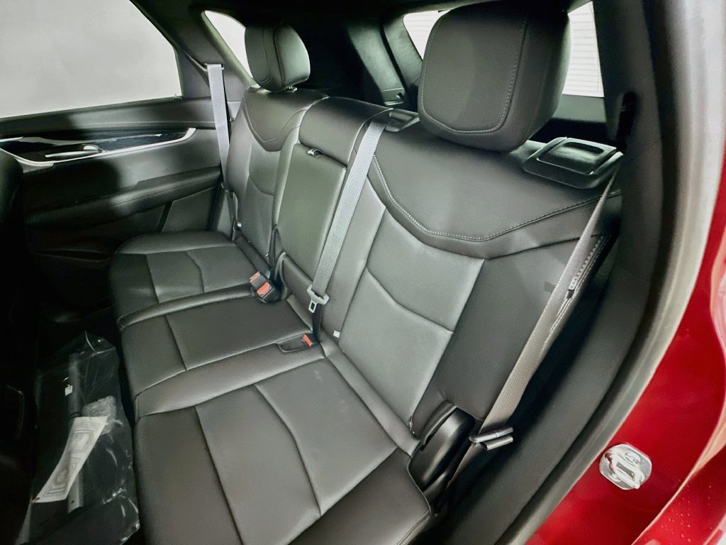 New 2026 Cadillac XT5 Premium Luxury w/ LPO, Floor Liner Package AWD/4WD image 32