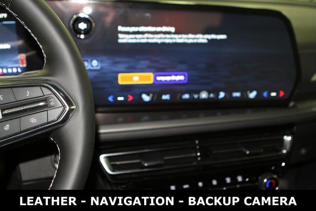 New 2025 Chevrolet Traverse LT w/ Driver Confidence Package image 19