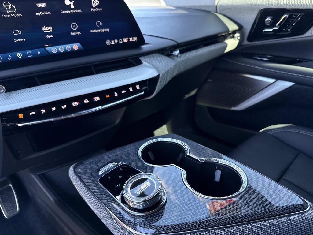 Certified 2025 Cadillac Optiq Sport 2 image 25