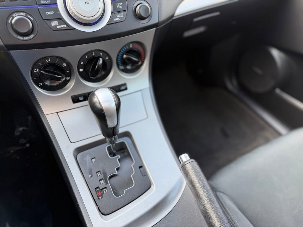 Used 2010 MAZDA MAZDA3 s Sport FWD image 26