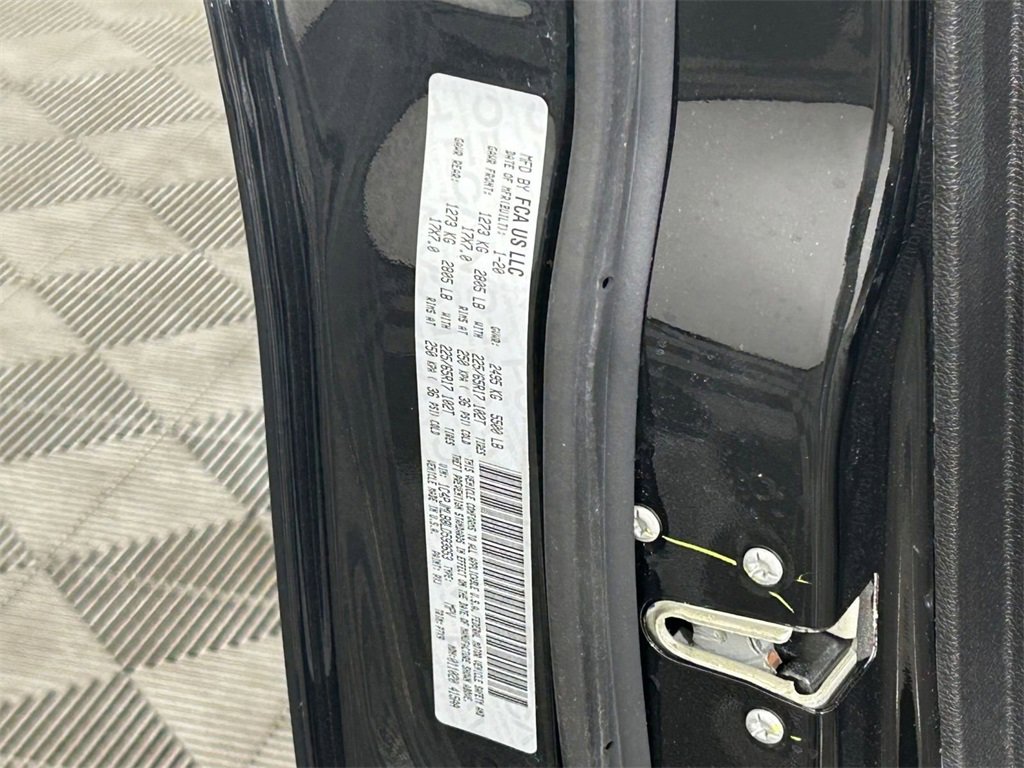 Used 2020 Jeep Cherokee Latitude Plus w/ Comfort/Convenience Group image 29