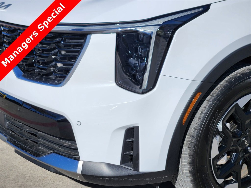 New 2025 Kia Sorento S image 6
