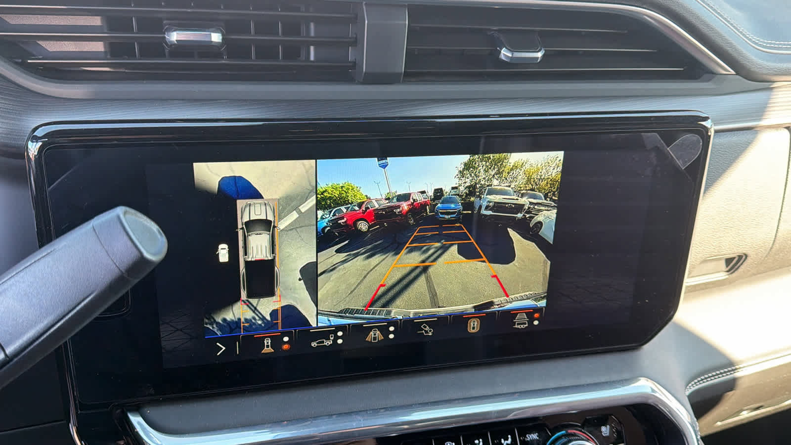 Used 2026 GMC Sierra 3500 Denali Ultimate AWD/4WD image 16