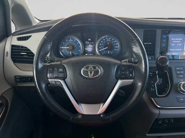 Used 2017 Toyota Sienna XLE w/ XLE Navigation Package AWD/4WD image 14