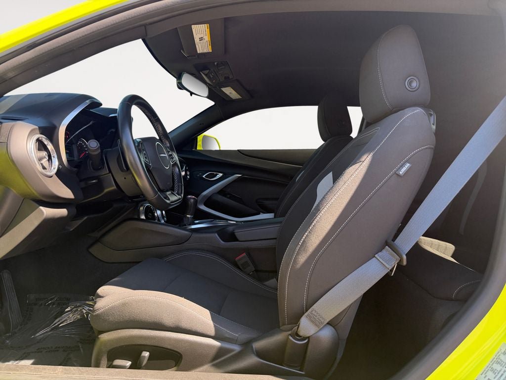Used 2020 Chevrolet Camaro LT w/ Technology Package RWD image 6