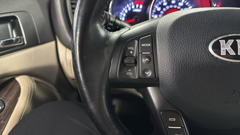 Used 2013 Kia Optima EX image 20